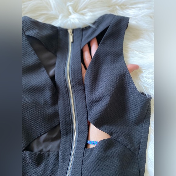 XS black Dynamite back cut out top - Picture 5 of 6